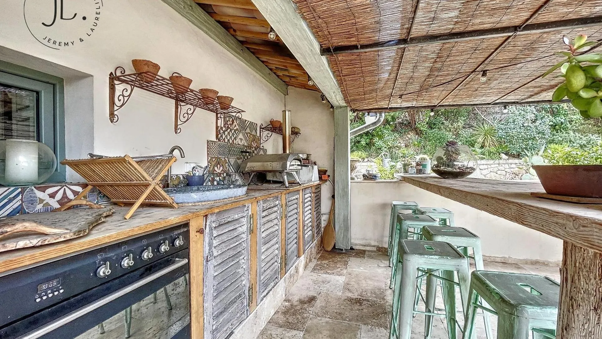 La Villa Paradis La Seyne-sur-Mer 0*,
